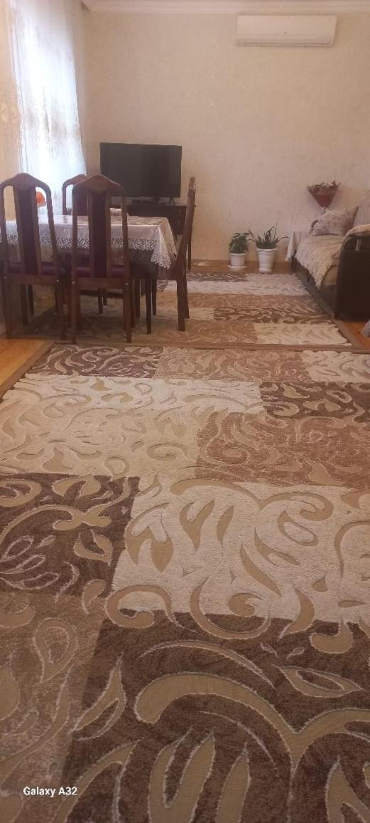 Apartment At Narimanov 151 Ganja Bagian luar foto